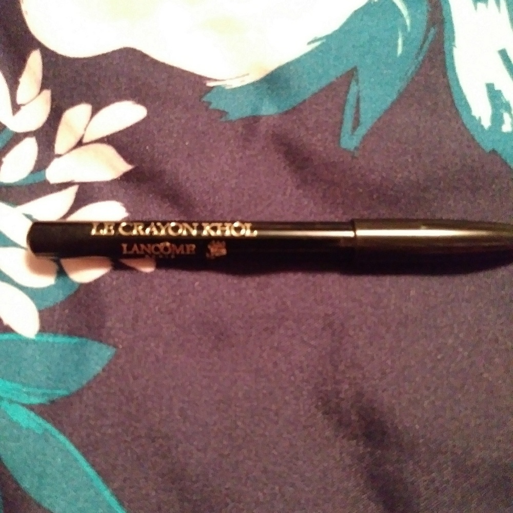 LE Crayon Kohl
